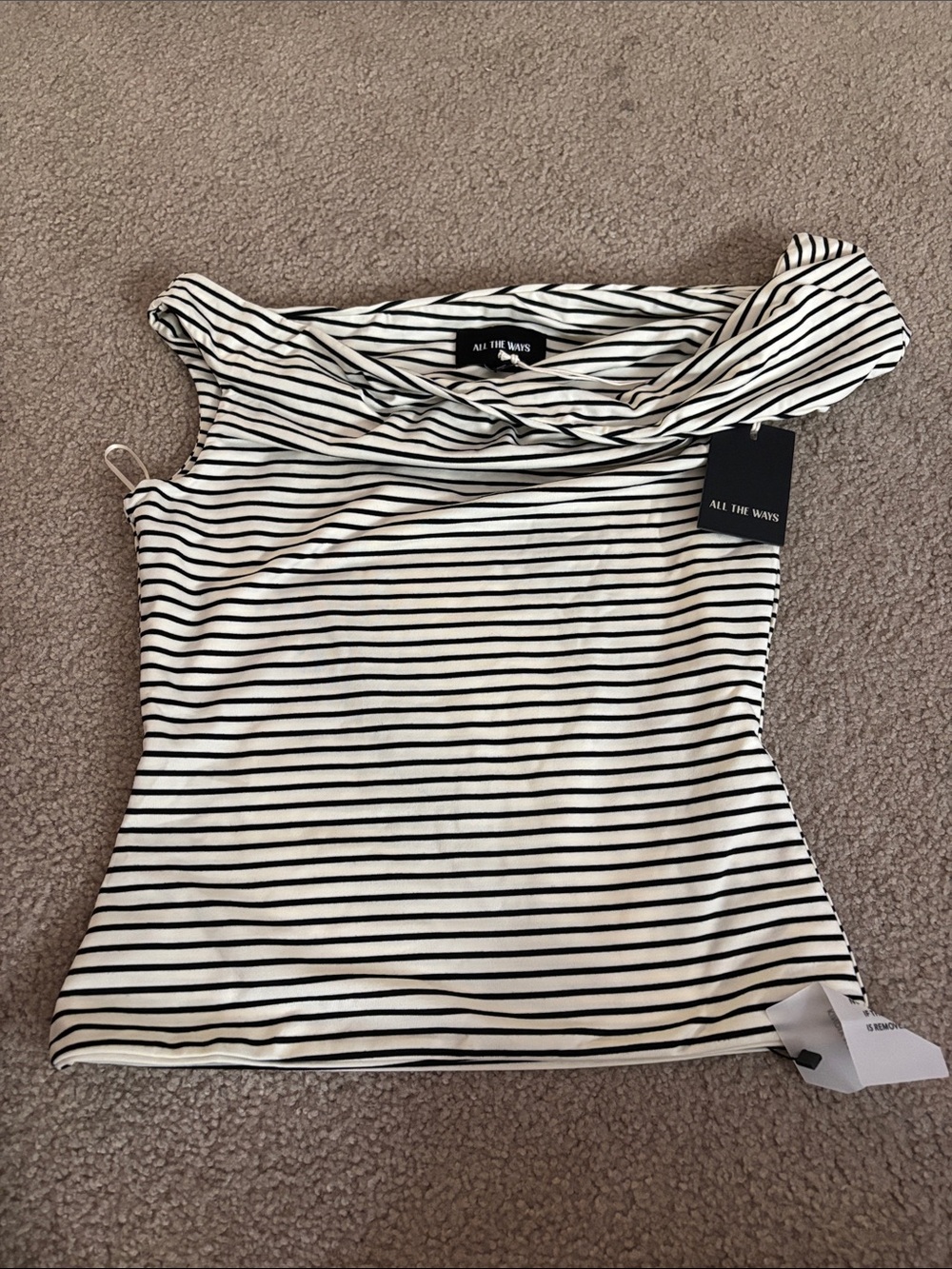 All the Ways Off-Shoulder Black & White Striped Women’s Top size small NWT